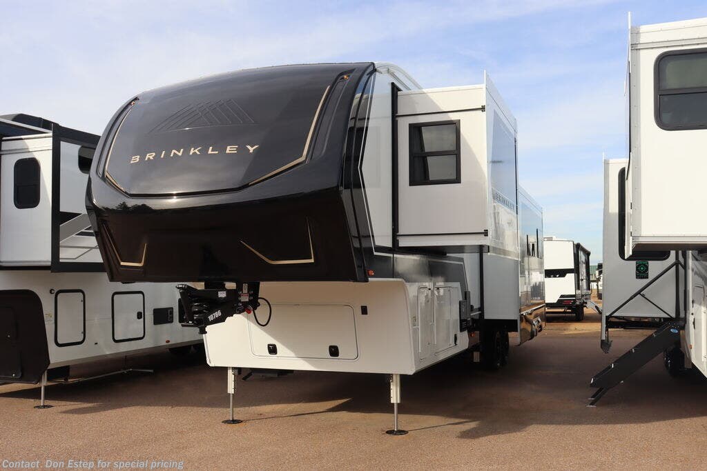 Call now about this 2026 Brinkley RV Model Z 3515! 2026 Brinkley RV Model Z 3515 - New Fifth Wheel For Sale by Southaven RV & Marine in Southaven, Mississippi