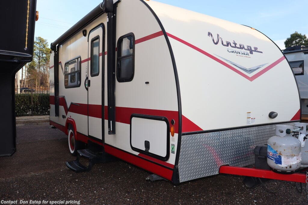 Email now about this 2018 Gulf Stream Vista Cruiser 19RBS! Used 2018 Gulf Stream Vista Cruiser 19RBS available in Southaven, Mississippi