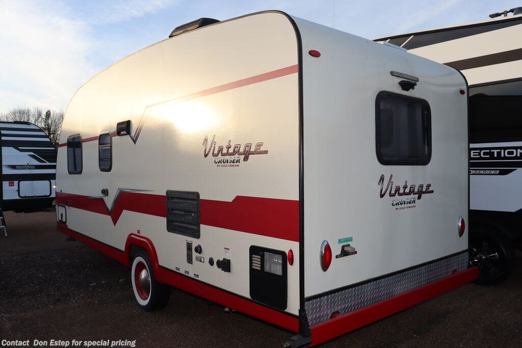 Used 2018 Gulf Stream Vista Cruiser 19RBS available in Southaven, Mississippi