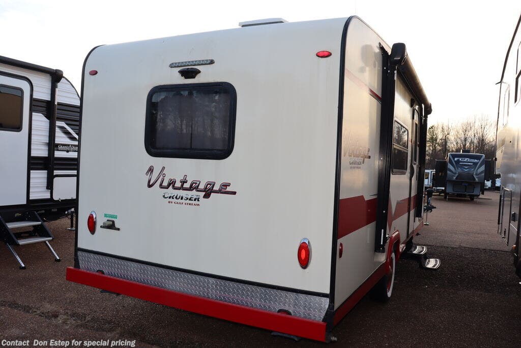 Contact us now about this 2018 Gulf Stream Vista Cruiser 19RBS! 2018 Vista Cruiser 19RBS by Gulf Stream from Southaven RV & Marine in Southaven, Mississippi