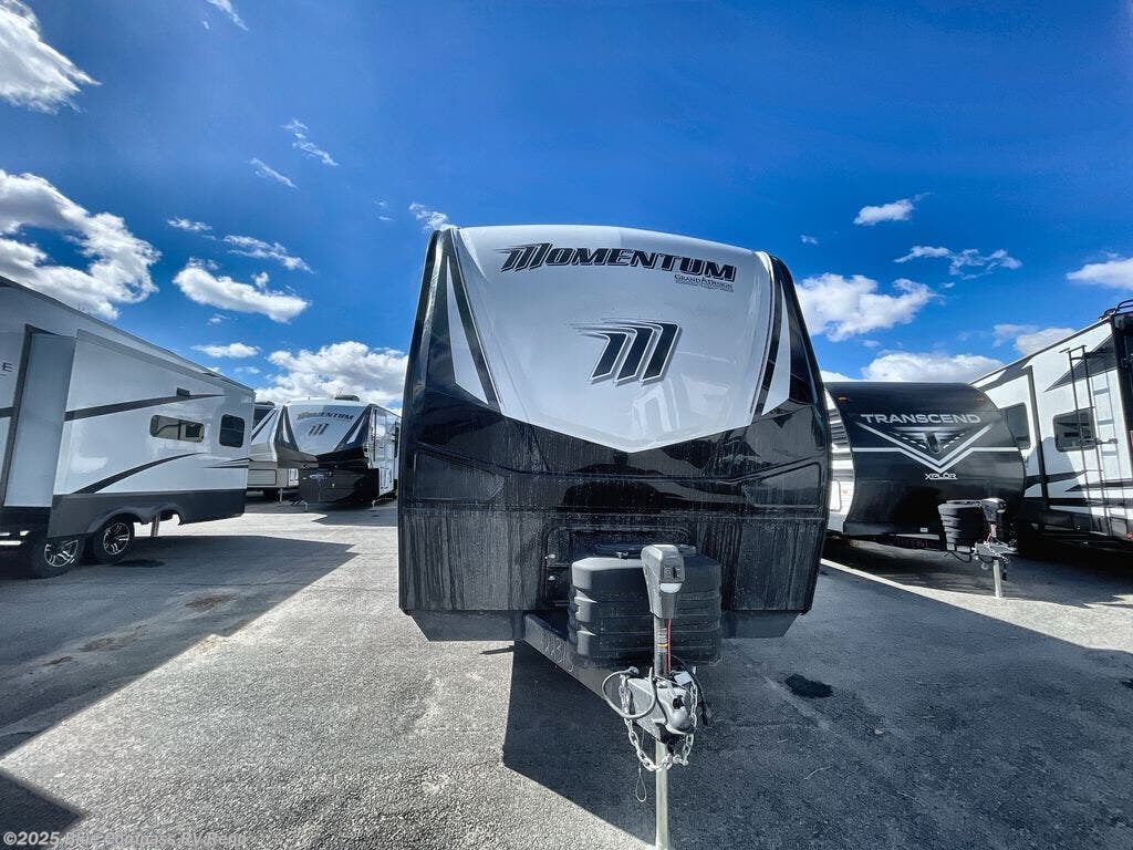 New 2025 Grand Design Momentum G-Class 27G available in Reno, Nevada