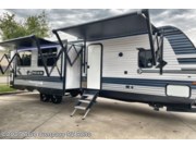 Used 2022 CrossRoads Zinger 333db available in Reno, Nevada
