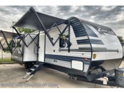 Contact us now about this 2022 CrossRoads Zinger 333db! 2022 Zinger 333db by CrossRoads from Blue Compass RV Reno in Reno, Nevada
