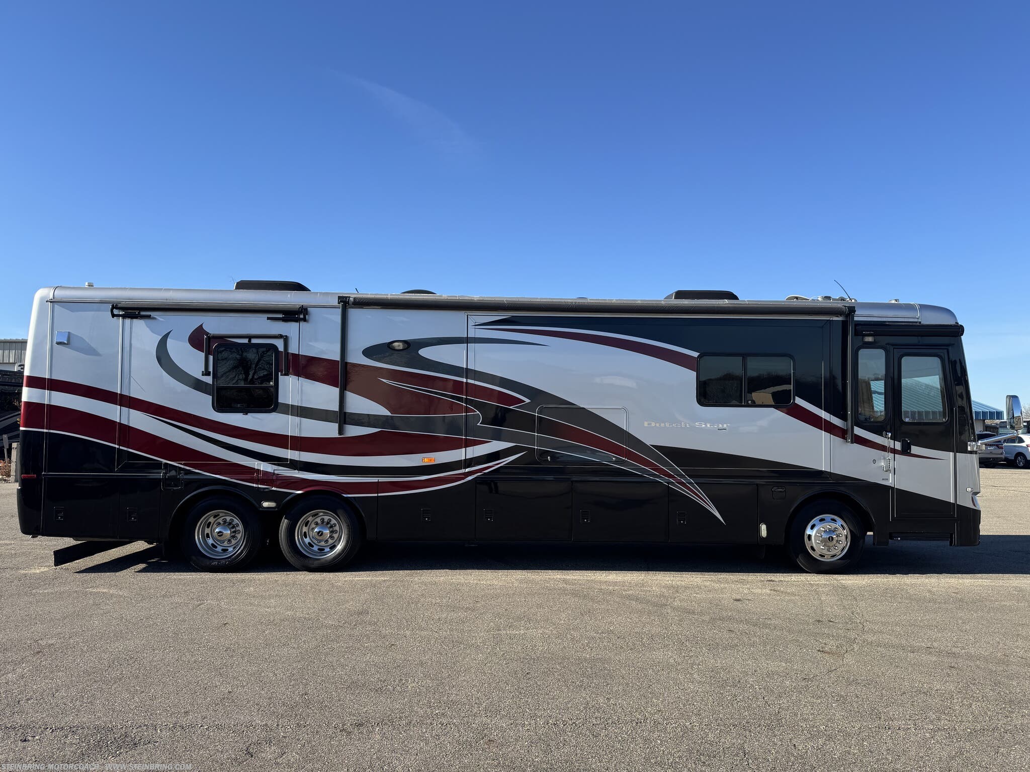 Contact us now about this 2011 Newmar Dutch Star 4020T! 2011 Dutch Star 4020T by Newmar from Steinbring Motorcoach in Garfield, Minnesota