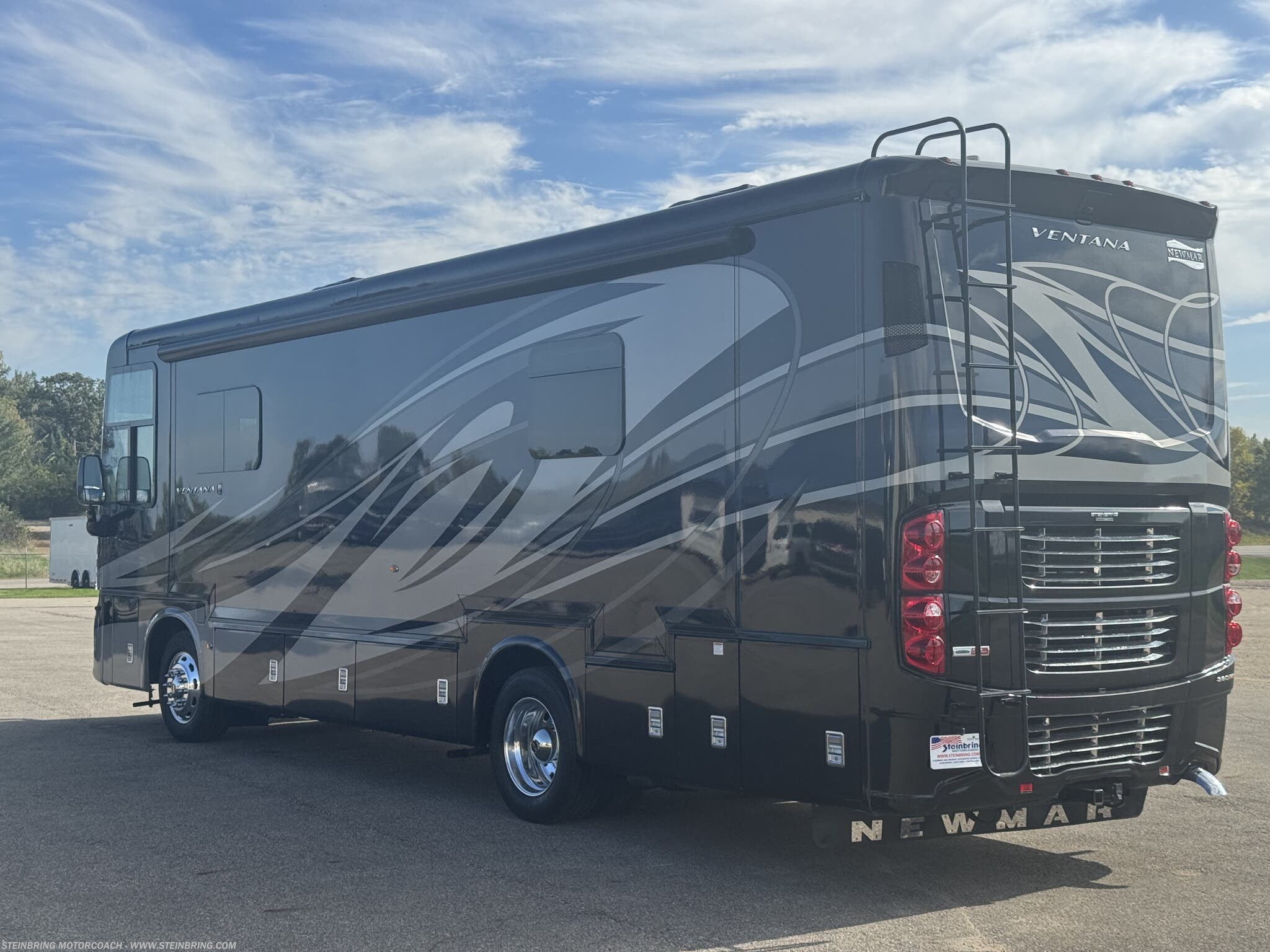 Used 2018 Newmar Ventana 3436 available in Garfield, Minnesota