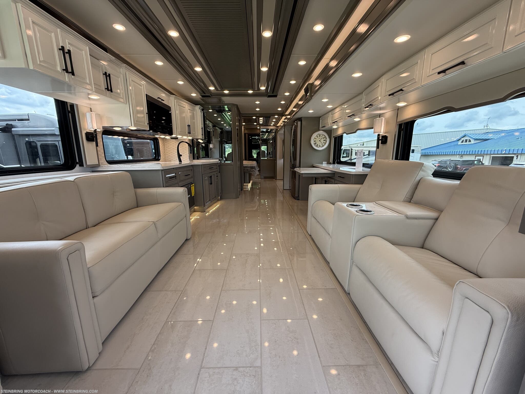 Call now about this 2026 Newmar London Aire 4551! 2026 Newmar London Aire 4551 - New Class A For Sale by Steinbring Motorcoach in Garfield, Minnesota features Bath & 1/2