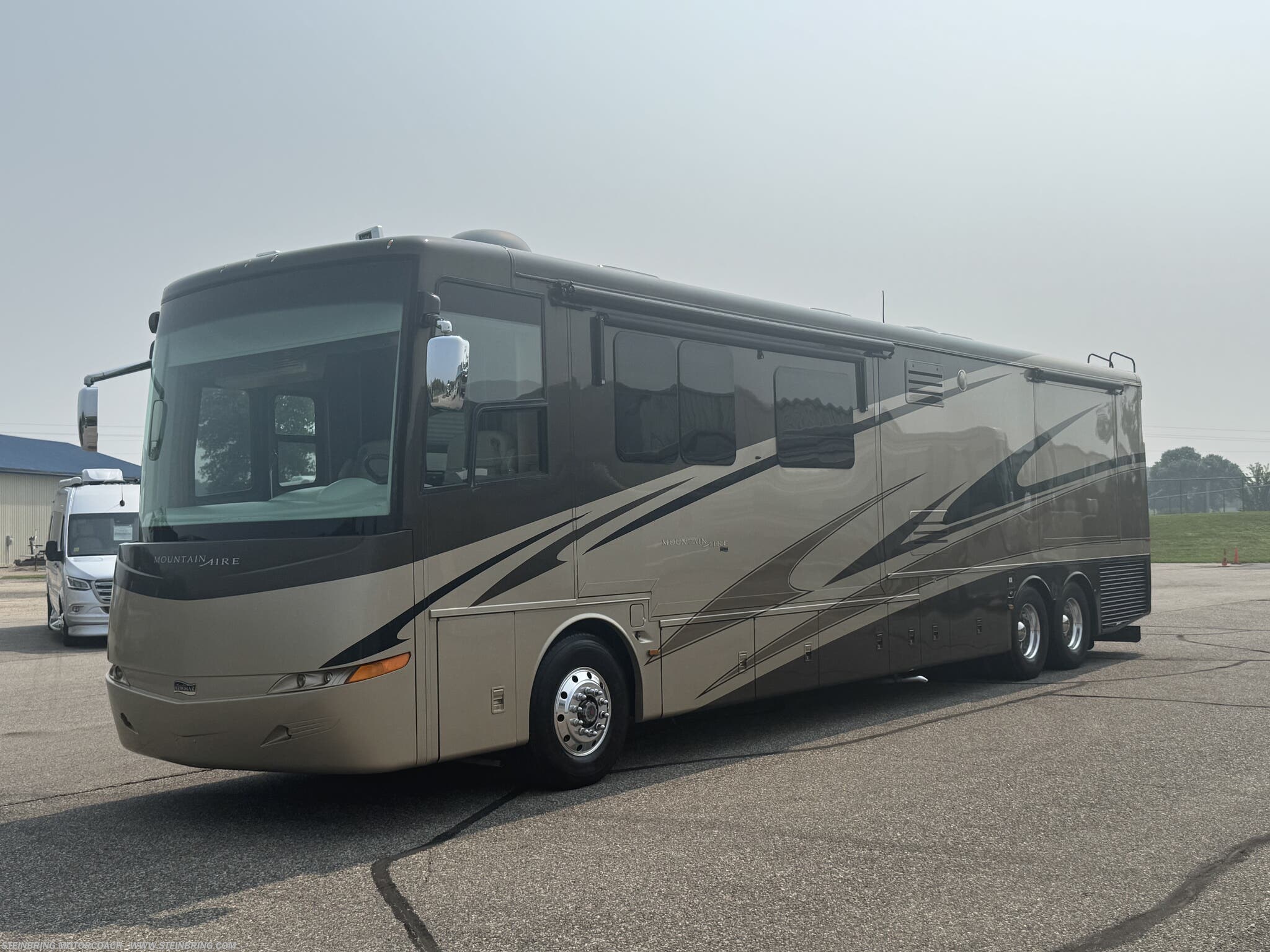 Email now about this 2008 Newmar Mountain Aire 4521! Used 2008 Newmar Mountain Aire 4521 available in Garfield, Minnesota