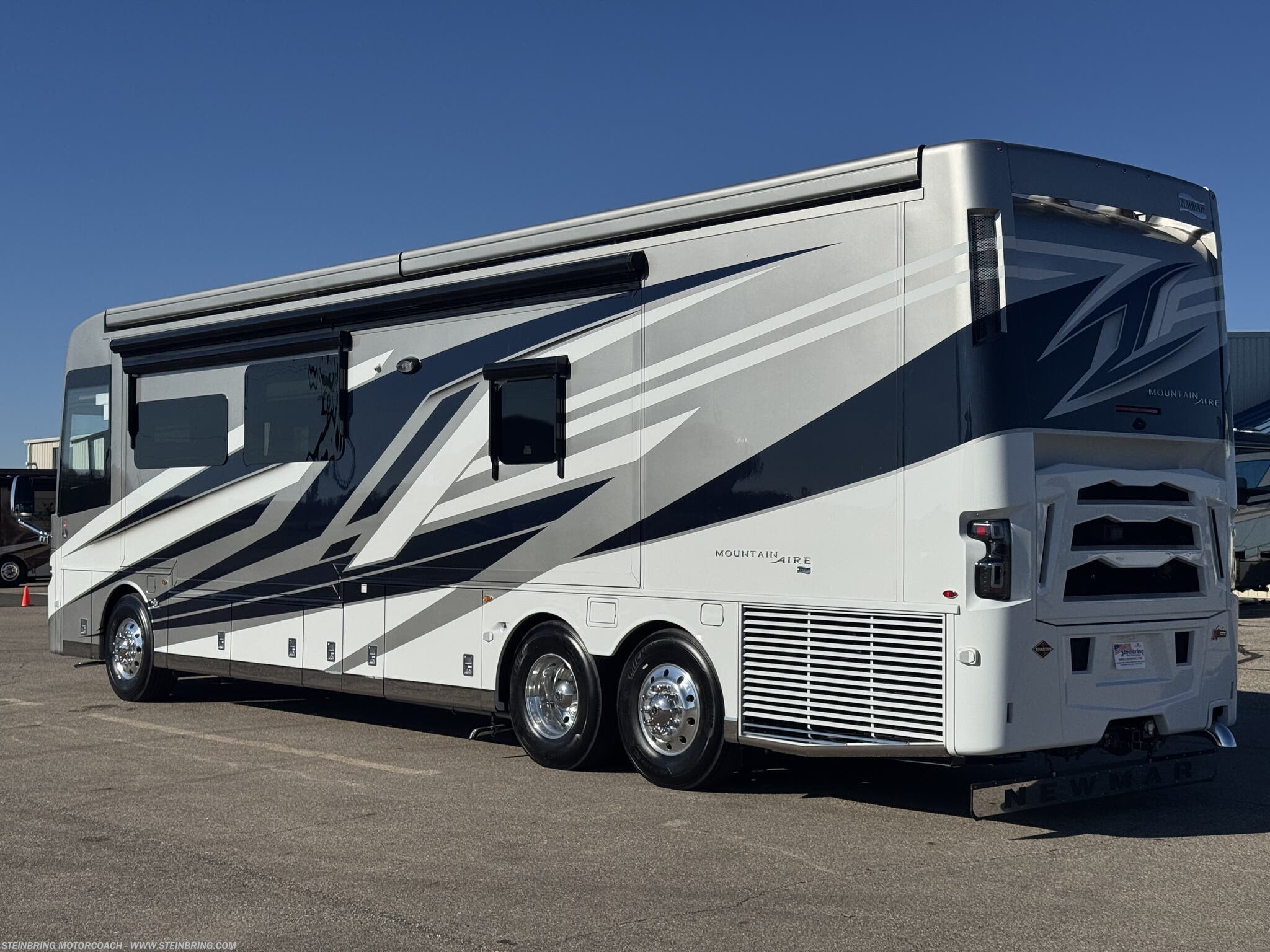 Contact us now about this 2026 Newmar Mountain Aire 4118! 2026 Mountain Aire 4118 by Newmar from Steinbring Motorcoach in Garfield, Minnesota