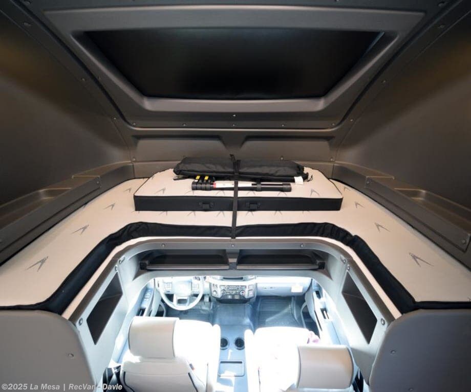 New 2026 Grand Design Lineage Series F 31ZW-FBP available in Davie, Florida