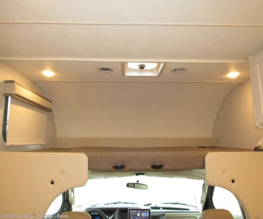 New 2026 Thor Motor Coach Chateau 28Z-PP available in Davie, Florida