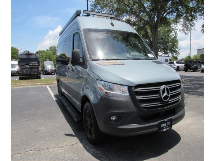 Email now about this 2022 Thor Motor Coach Synergy 19P! Used 2022 Thor Motor Coach Synergy 19P available in Davie, Florida