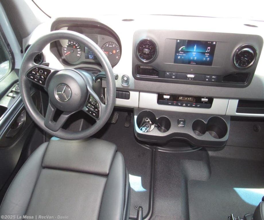 Contact us now about this 2022 Thor Motor Coach Synergy 19P! 2022 Synergy 19P by Thor Motor Coach from La Mesa | RecVan - Davie in Davie, Florida