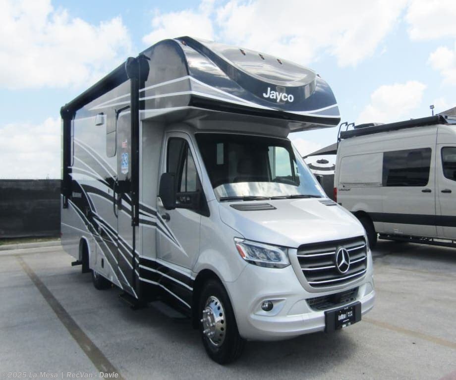 Email now about this 2025 Jayco Melbourne 24L! New 2025 Jayco Melbourne 24L available in Davie, Florida