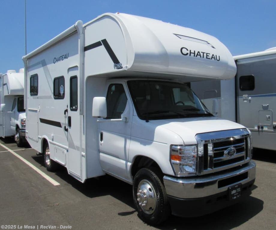 Email now about this 2026 Thor Motor Coach Chateau 21Z! New 2026 Thor Motor Coach Chateau 21Z available in Davie, Florida