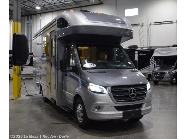 Email now about this 2025 Winnebago View WM524T! New 2025 Winnebago View WM524T available in Davie, Florida