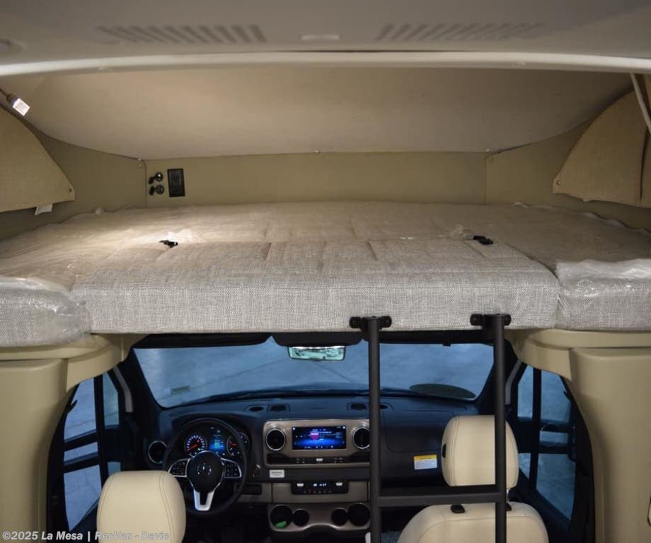 New 2025 Winnebago View WM524T available in Davie, Florida