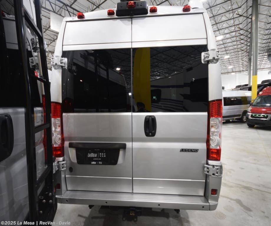 Contact us now about this 2023 Midwest Legend FSL! 2023 Legend FSL by Midwest from La Mesa | RecVan - Davie in Davie, Florida