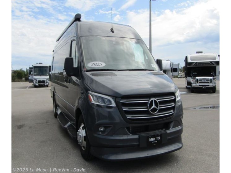 Email now about this 2025 Midwest Patriot MD4-RWD! New 2025 Midwest Patriot MD4-RWD available in Davie, Florida