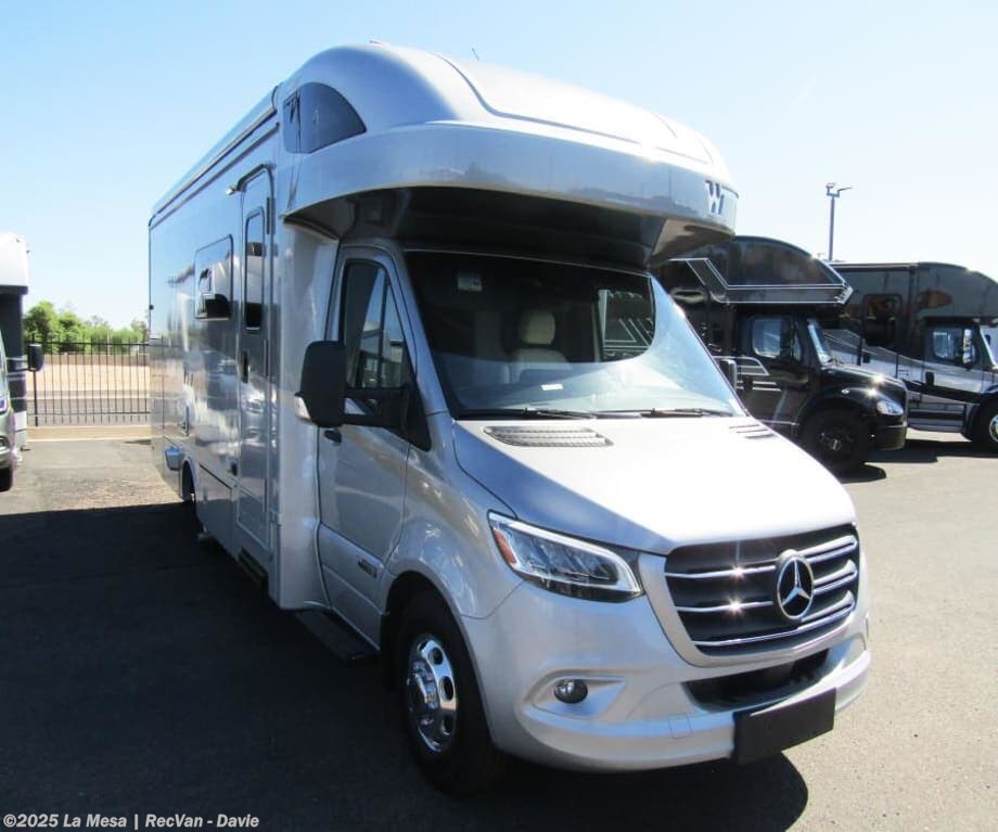 Email now about this 2025 Winnebago View WM524T! New 2025 Winnebago View WM524T available in Davie, Florida