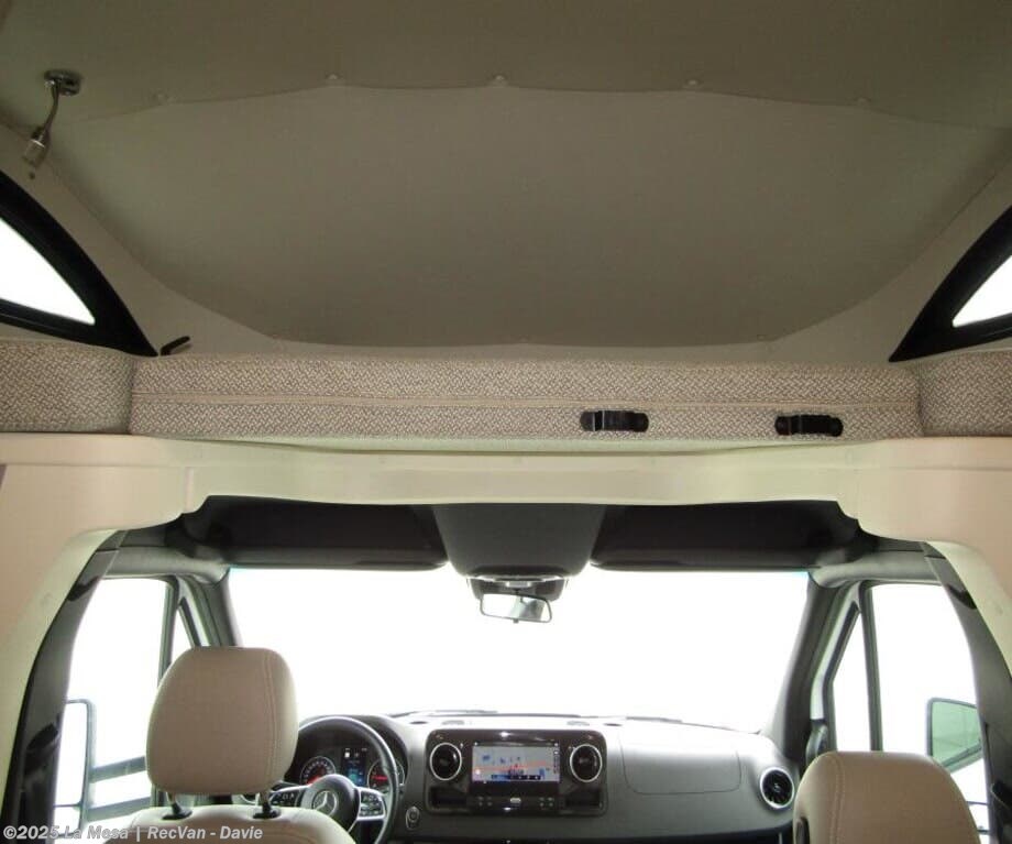 Used 2024 Winnebago View 24D available in Davie, Florida