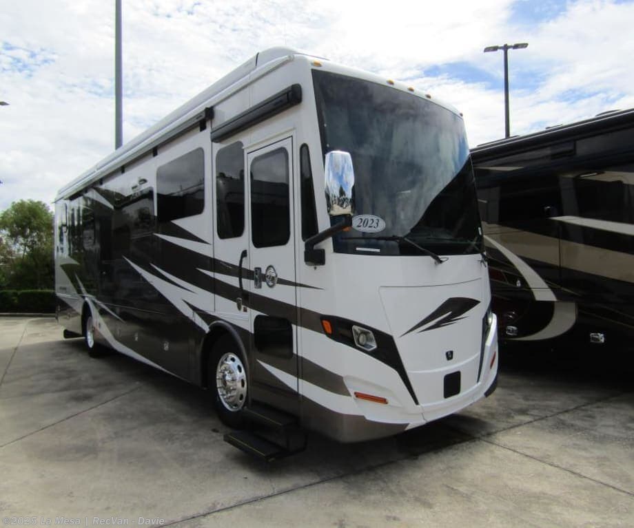Email now about this 2023 Tiffin Allegro Red 37BA! Used 2023 Tiffin Allegro Red 37BA available in Davie, Florida