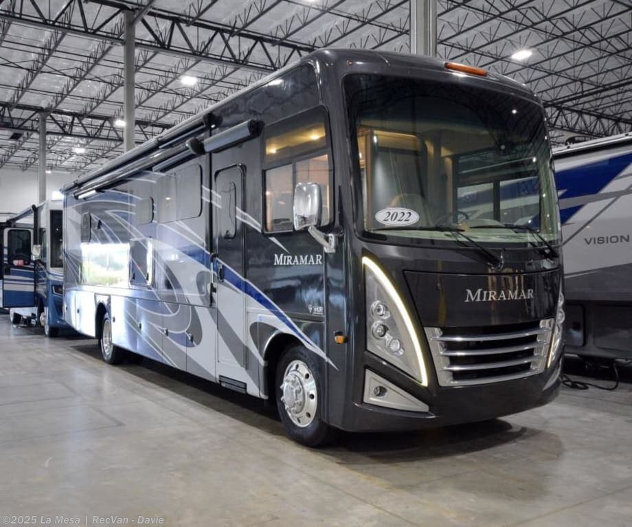 Email now about this 2022 Thor Motor Coach Miramar 35.2! Used 2022 Thor Motor Coach Miramar 35.2 available in Davie, Florida