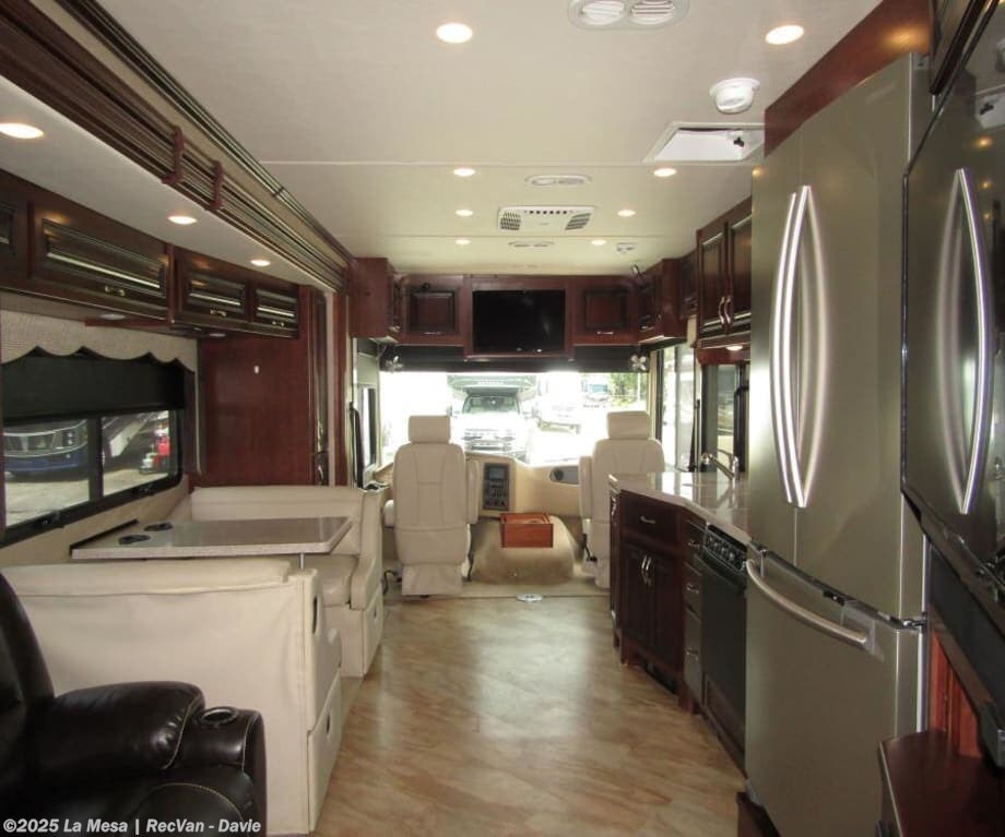 Contact us now about this 2017 Holiday Rambler Vacationer 35K! 2017 Vacationer 35K by Holiday Rambler from La Mesa | RecVan - Davie in Davie, Florida