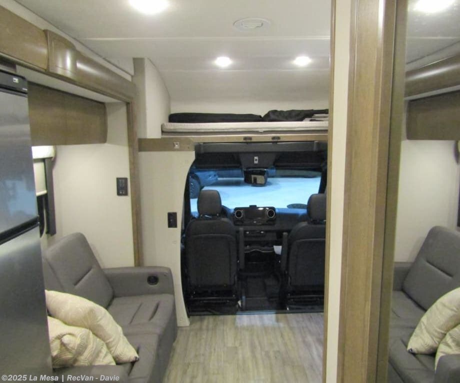 Contact us now about this 2024 Renegade RV Vienna 25TBC! 2024 Vienna 25TBC by Renegade RV from La Mesa | RecVan - Davie in Davie, Florida