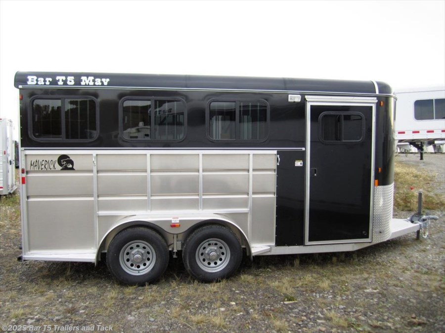 2018 Royal T Trailers Maverick Lite DX WARMBLOOD 3 Horse Angle Haul Bumper Pull 2018 Royal T Trailers Maverick Lite DX WARMBLOOD 3 Horse Angle Haul Bumper Pull