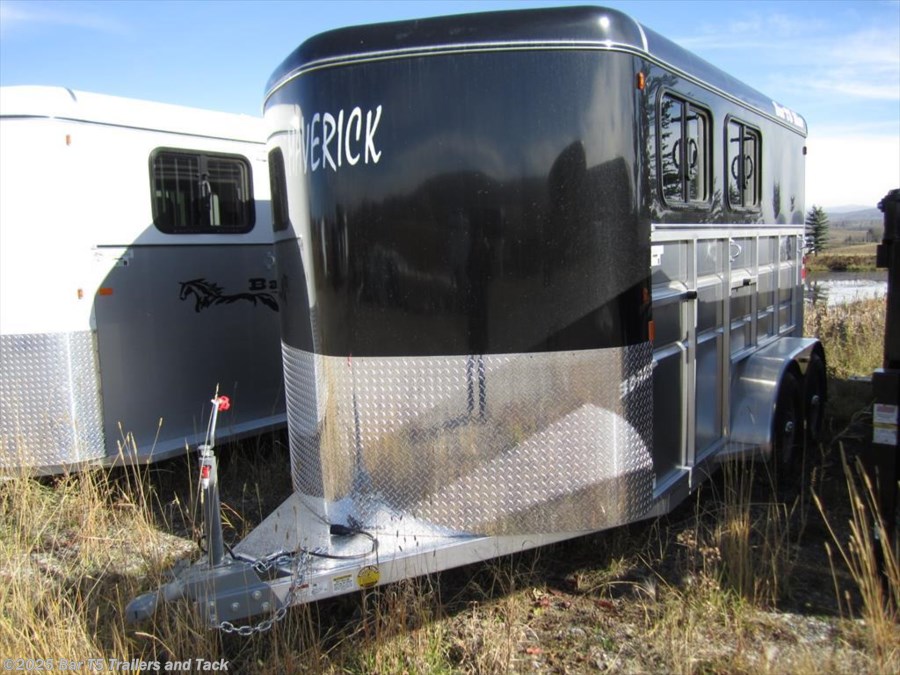 2017 Royal T Trailers Maverick Lite DX 2 Horse Angle Haul Bumper Pull 2017 Royal T Trailers Maverick Lite DX 2 Horse Angle Haul Bumper Pull