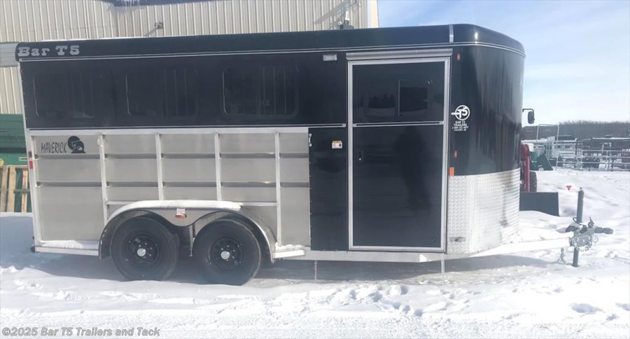 2018 Royal T Trailers Maverick Lite DX 3 Horse Angle Haul Bumper Pull 2018 Royal T Trailers Maverick Lite DX 3 Horse Angle Haul Bumper Pull