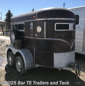 1984 W-W Trailer 2 Horse Straight Haul Bumper Pull 1984 W-W Trailer 2 Horse Straight Haul Bumper Pull