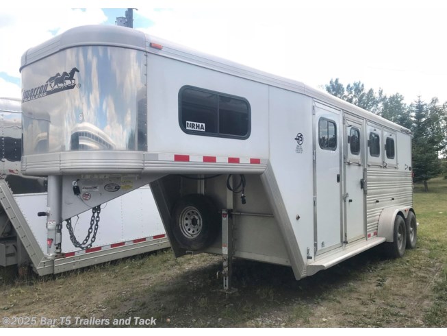 2009 Cimarron Norstar 3 Horse Angle Haul Gooseneck 2009 Cimarron Norstar 3 Horse Angle Haul Gooseneck