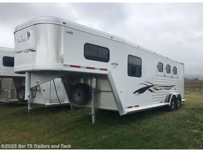 2004 Cimarron Norstar 3 Horse Angle Haul Gooseneck 2004 Cimarron Norstar 3 Horse Angle Haul Gooseneck