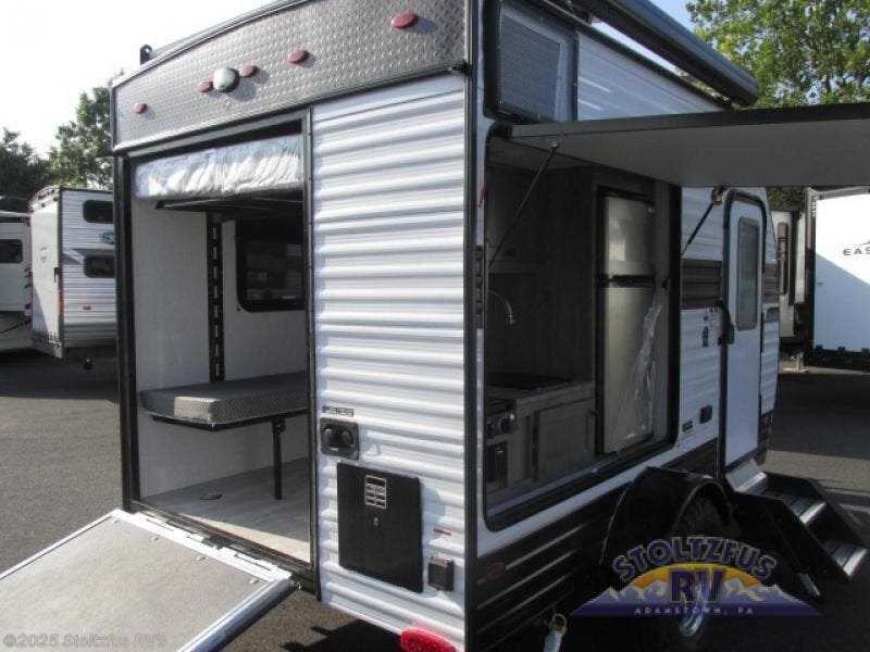 Call now about this 2025 Sunset Park RV SunRay 139T! 2025 Sunset Park RV SunRay 139T - New Toy Hauler For Sale by Stoltzfus RV's in Adamstown, Pennsylvania