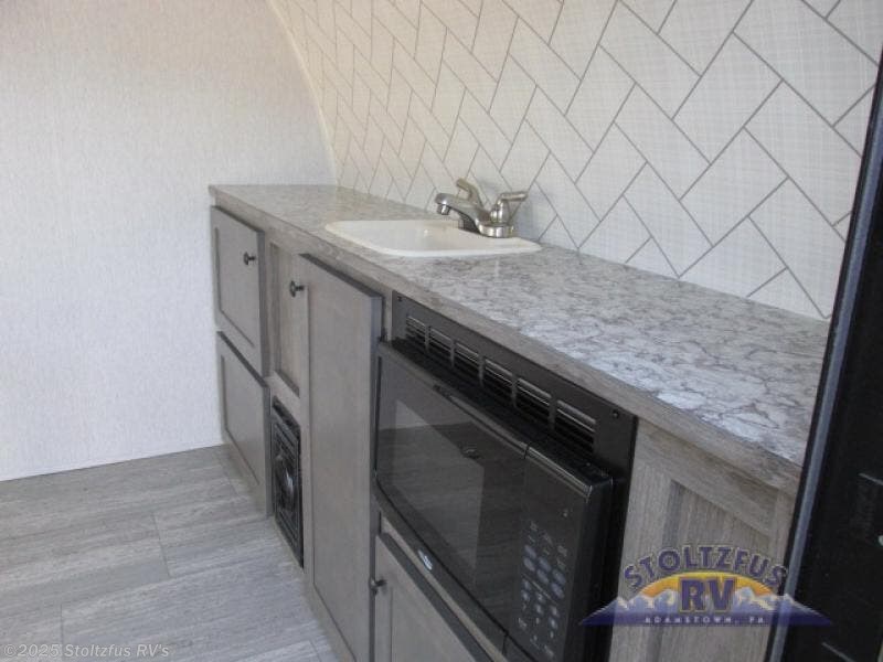 Contact us now about this 2025 Sunset Park RV SunRay 139T! 2025 SunRay 139T by Sunset Park RV from Stoltzfus RV's in Adamstown, Pennsylvania