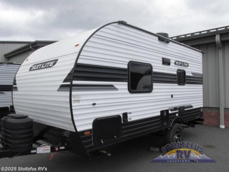Email now about this 2025 Sunset Park RV Sun Lite 18RD! New 2025 Sunset Park RV Sun Lite 18RD available in Adamstown, Pennsylvania