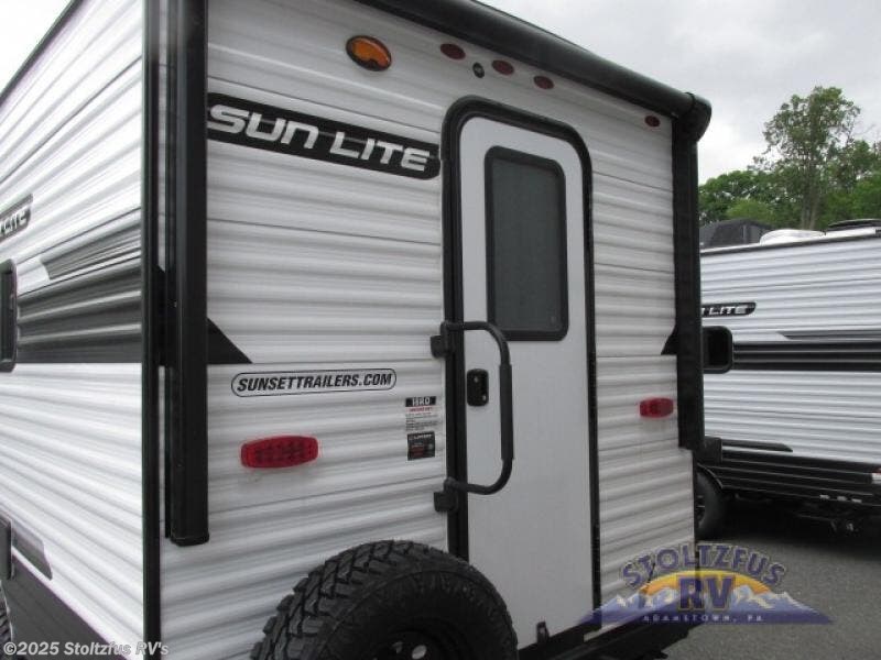 New 2025 Sunset Park RV Sun Lite 18RD available in Adamstown, Pennsylvania