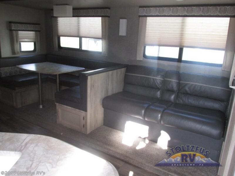 Contact us now about this 2020 Coachmen Catalina Expedition 232BHDS! 2020 Catalina Expedition 232BHDS by Coachmen from Stoltzfus RV's in Adamstown, Pennsylvania
