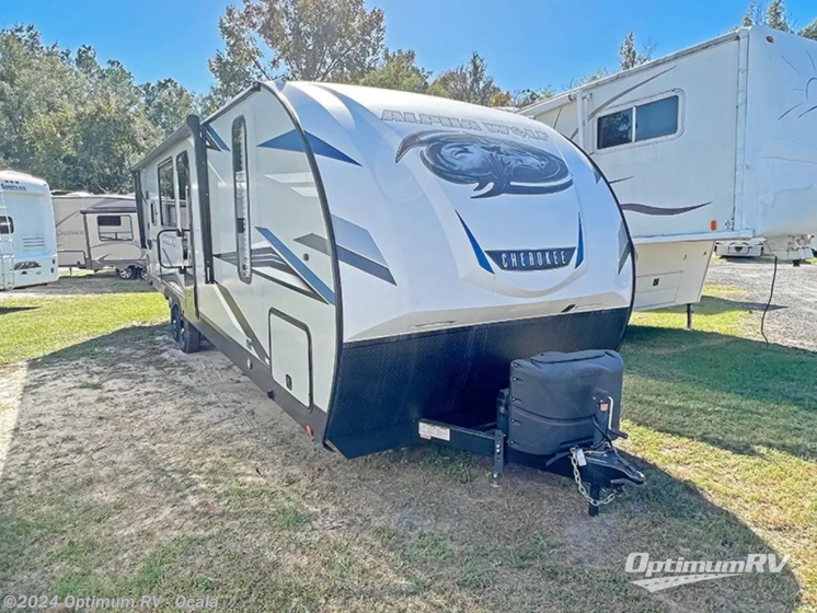 Used 2021 Forest River Cherokee Alpha Wolf 27RK-L available in Ocala, Florida