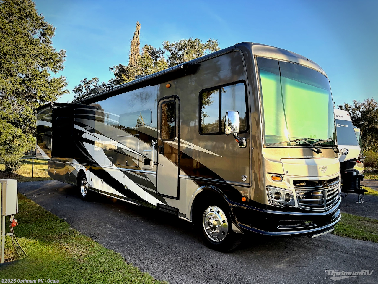 Email now about this 2021 Fleetwood Southwind 37F! Used 2021 Fleetwood Southwind 37F available in Ocala, Florida