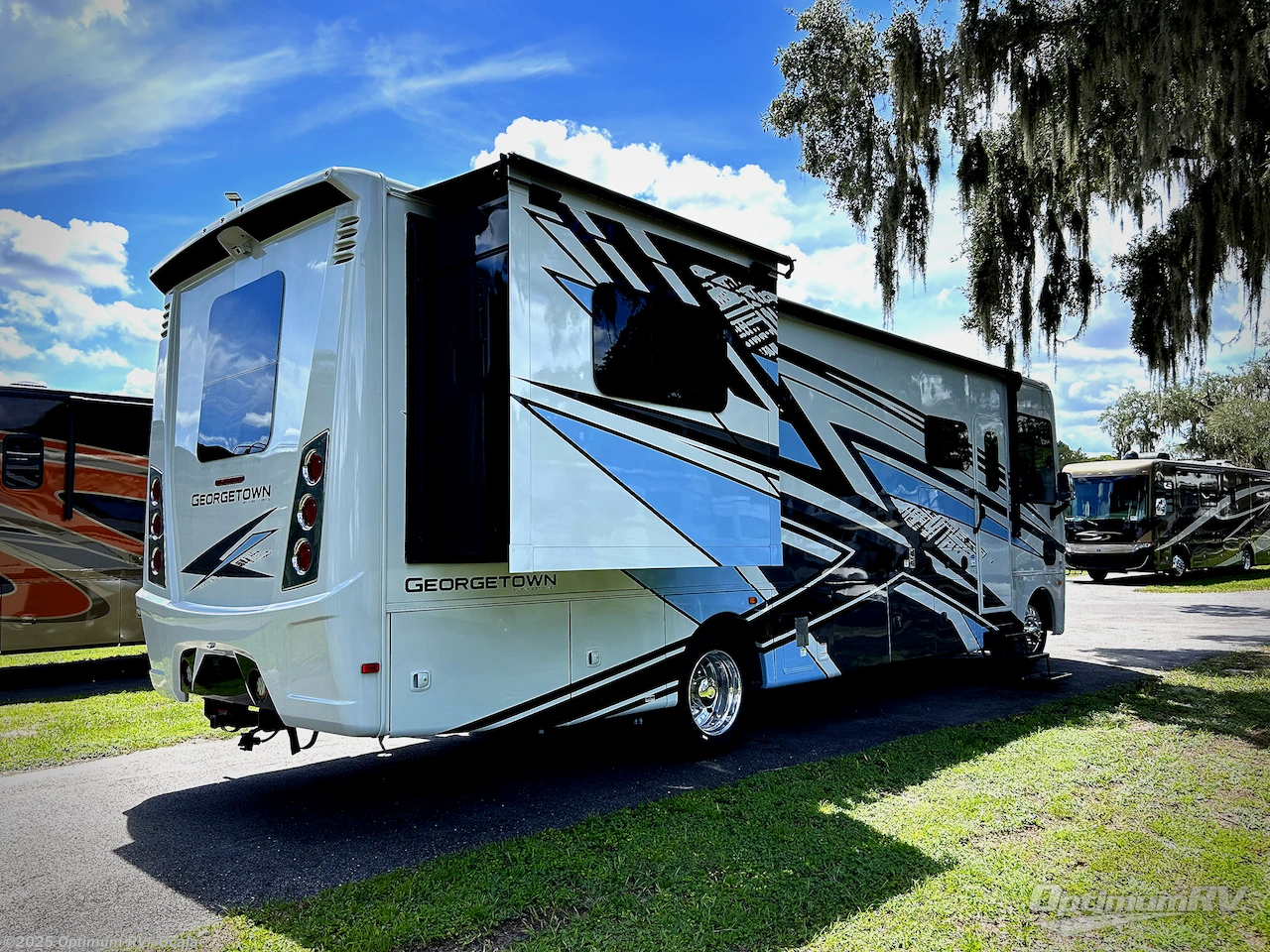 Call now about this 2024 Forest River Georgetown 7 Series 31X7! 2024 Forest River Georgetown 7 Series 31X7 - New Class A For Sale by Optimum RV - Ocala in Ocala, Florida features Awning, Slideout