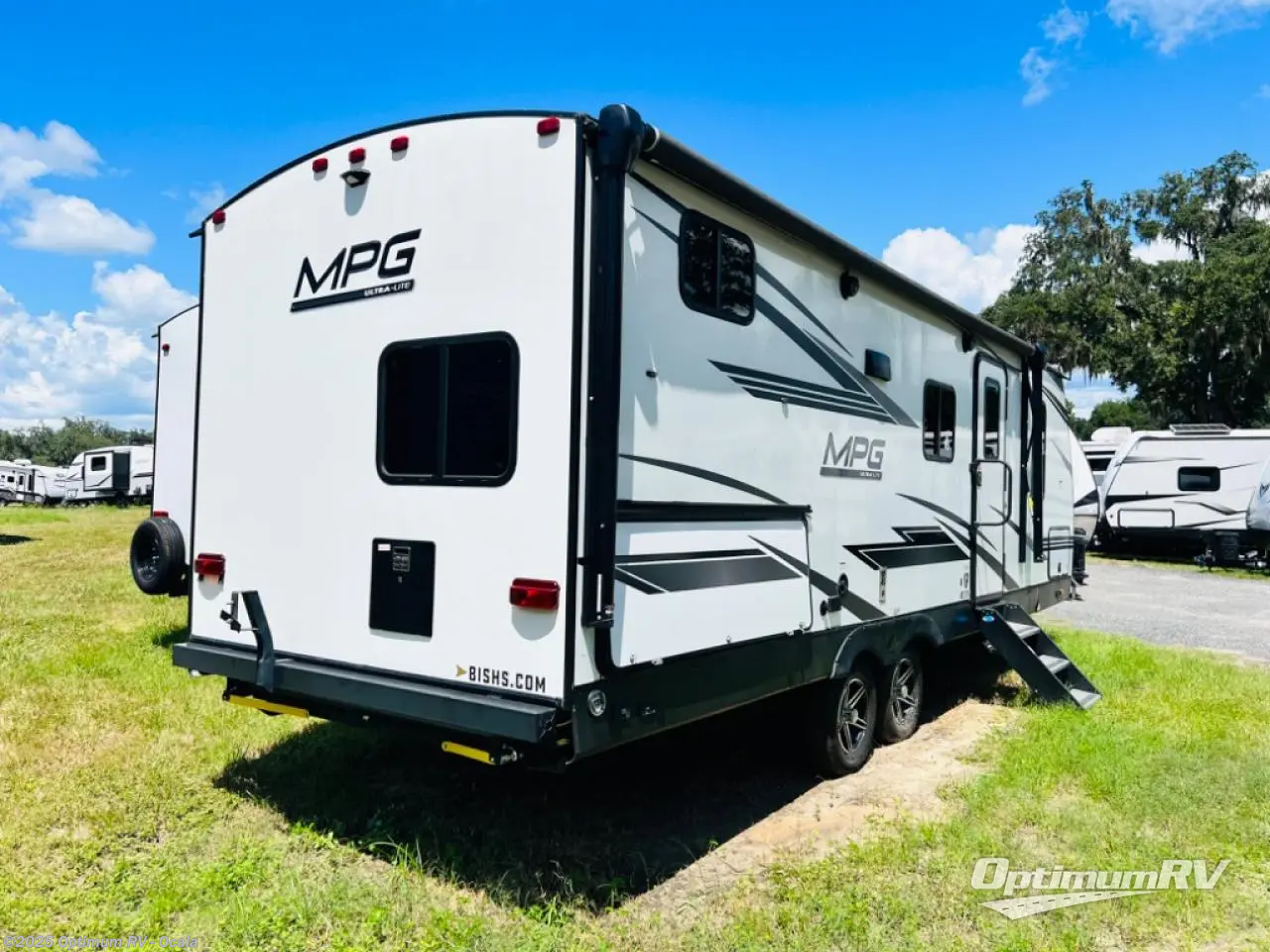 Call now about this 2022 Cruiser RV MPG 2500BH! 2022 Cruiser RV MPG 2500BH - Used Travel Trailer For Sale by Optimum RV - Ocala in Ocala, Florida features Slideout, Awning