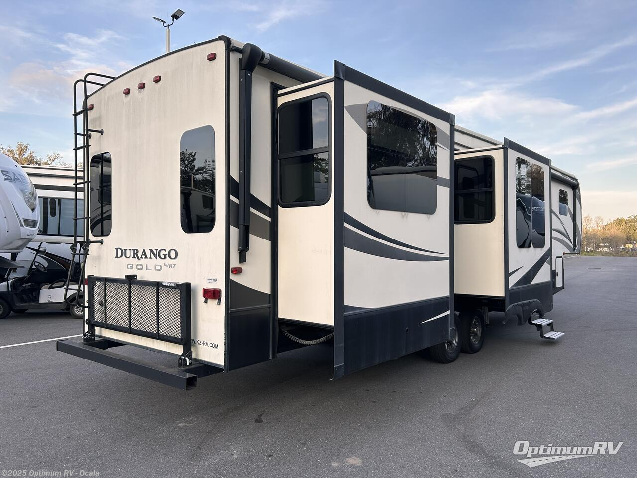 Call now about this 2017 K-Z Durango G381REF! 2017 K-Z Durango G381REF - Used Fifth Wheel For Sale by Optimum RV - Ocala in Ocala, Florida features Slideout, Awning