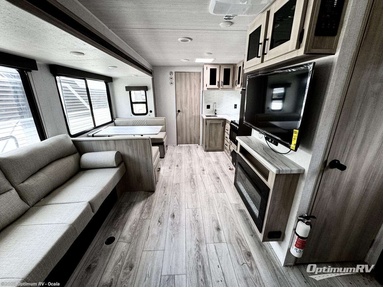 New 2025 East to West Della Terra 312BH available in Ocala, Florida