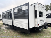 Call now about this 2025 East to West Della Terra 312BH! 2025 East to West Della Terra 312BH - New Travel Trailer For Sale by Optimum RV - Ocala in Ocala, Florida features Slideout, Awning