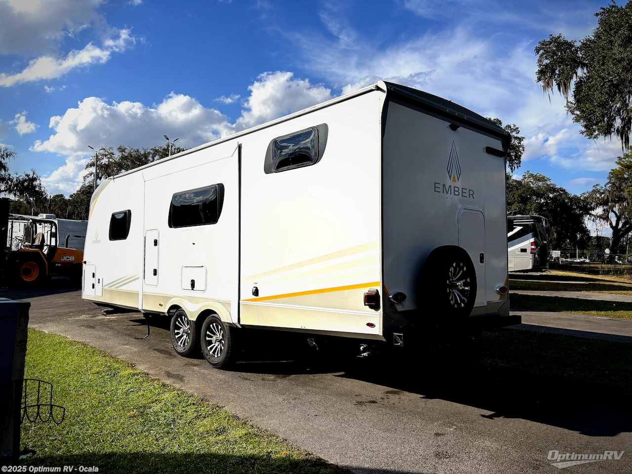 Contact us now about this 2023 Ember RV Touring Edition 24BH! 2023 Touring Edition 24BH by Ember RV from Optimum RV - Ocala in Ocala, Florida