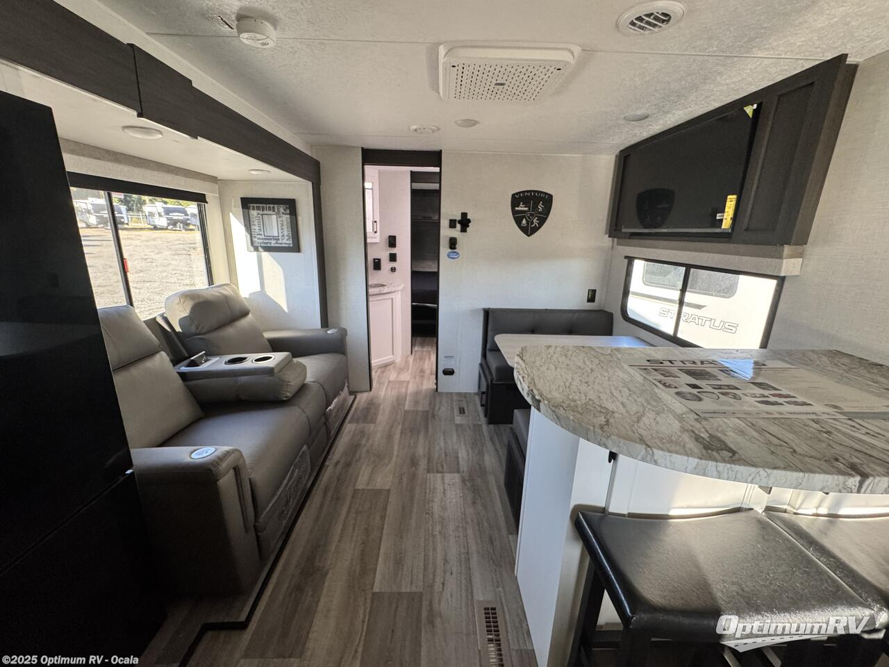 New 2025 Venture RV Stratus SR241VRK available in Ocala, Florida