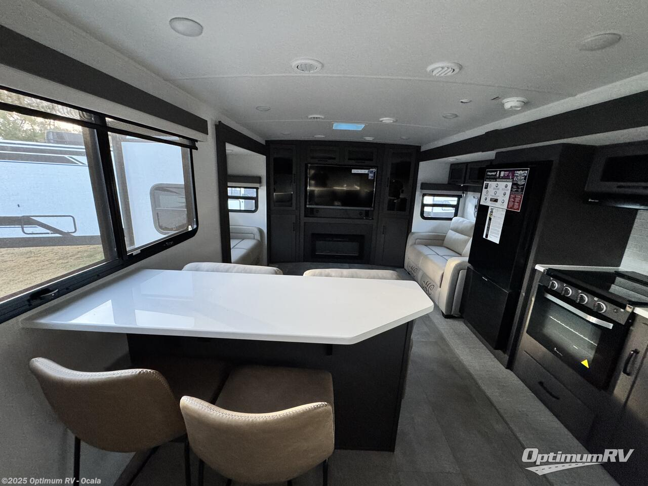 New 2025 Forest River Flagstaff Super Lite 29RLS available in Ocala, Florida