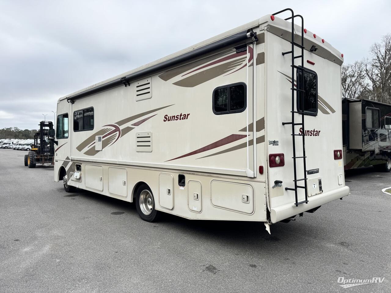 Contact us now about this 2017 Winnebago Sunstar 29VE! 2017 Sunstar 29VE by Winnebago from Optimum RV - Ocala in Ocala, Florida